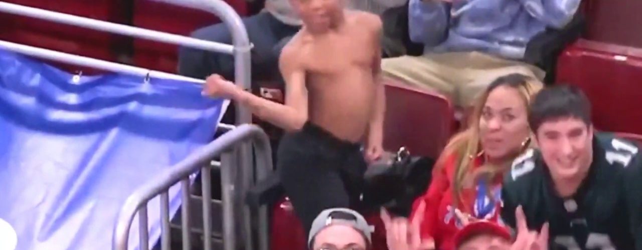 fan dancing at 76ers game