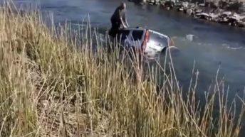 Floating on drowning car