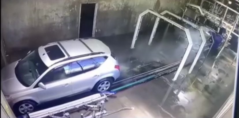 Car catches fire in car wash