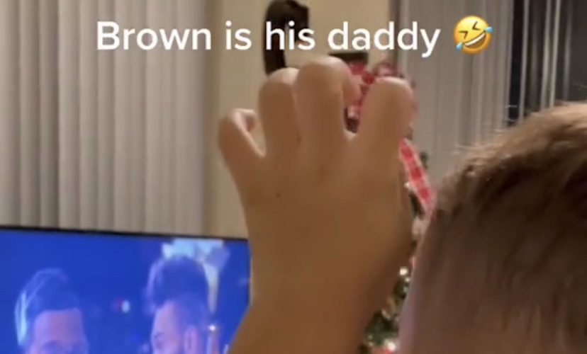 Toddler thinks dad is Chris Brown