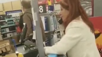 Customer answers Walmart's phone