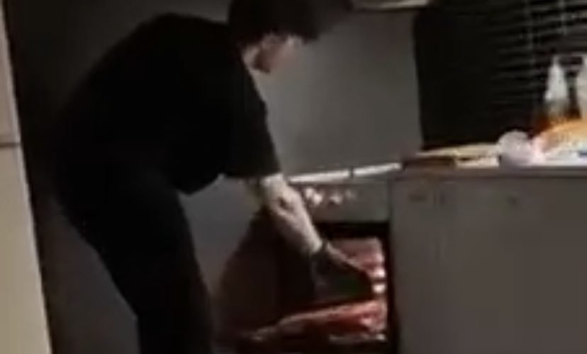 Pulling hot pizza out of the oven fail