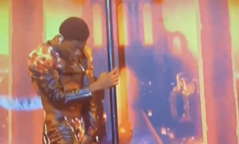 Lil Nas X rips pants during live SNL performance