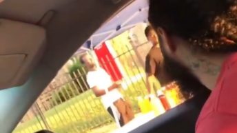 Man antagonizes teens selling lemonade on corner
